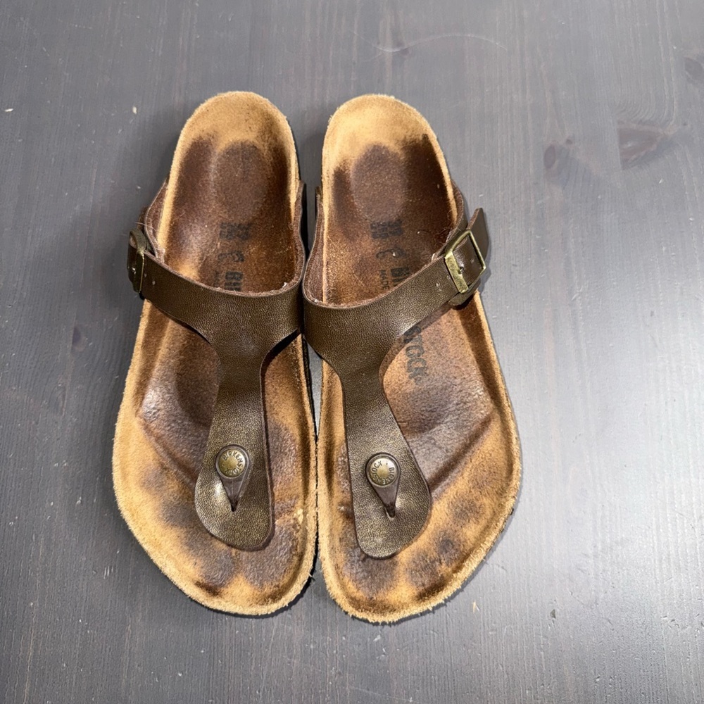 Birkenstock Gizeh Oiled Leather Brown color Sandals